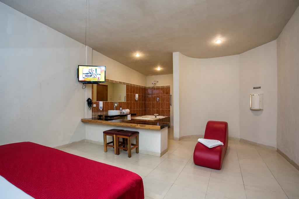 Auto Hotel Paraiso Inn Palenque Room photo